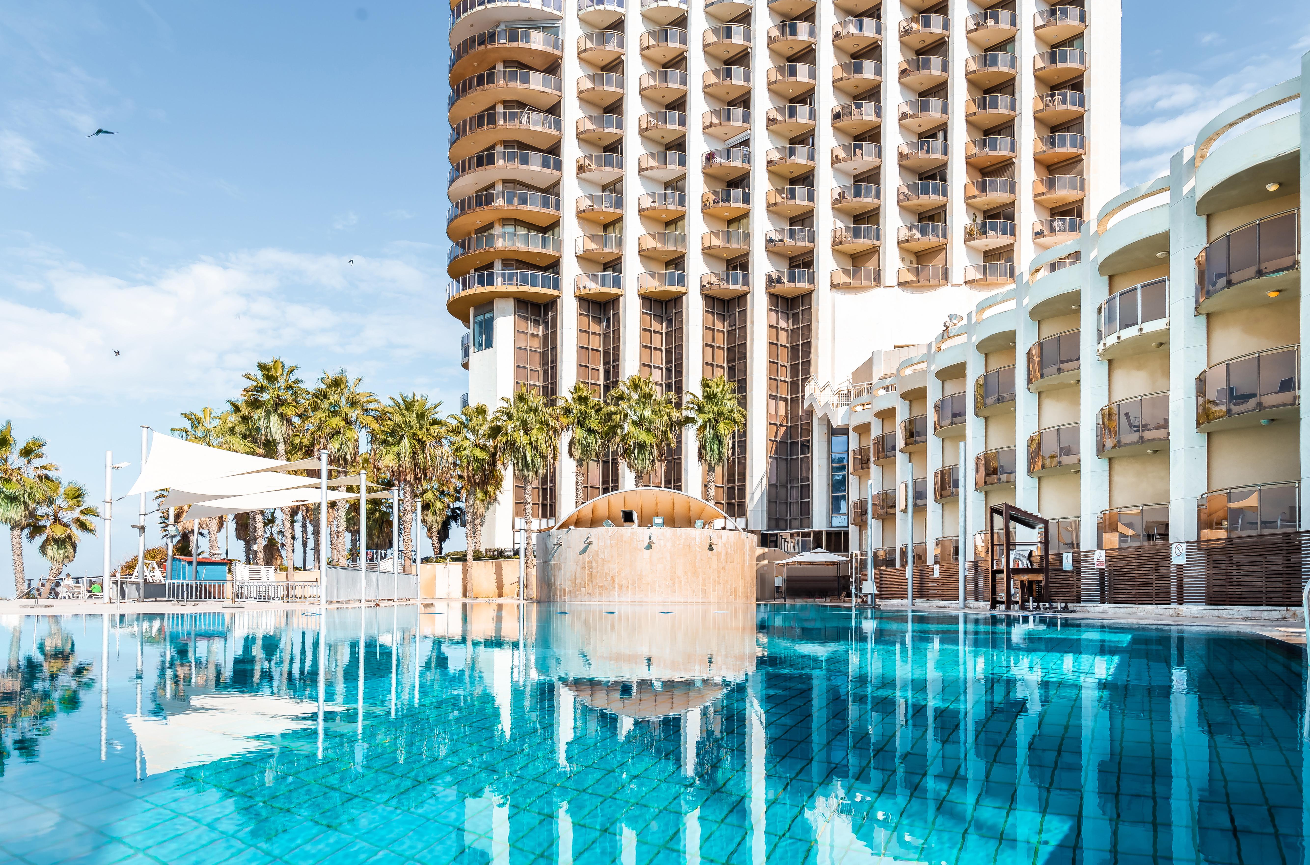 Daniel Herzliya Hotel Εξωτερικό φωτογραφία The pool at the Hilton San Diego Bayfront