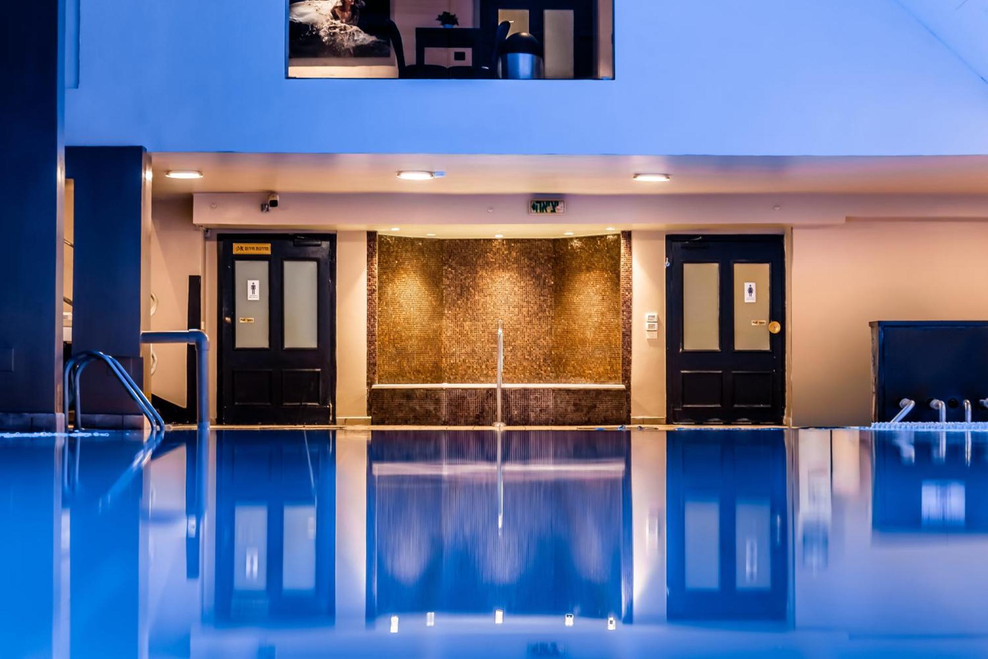 Daniel Herzliya Hotel Εξωτερικό φωτογραφία The interior of the hotel